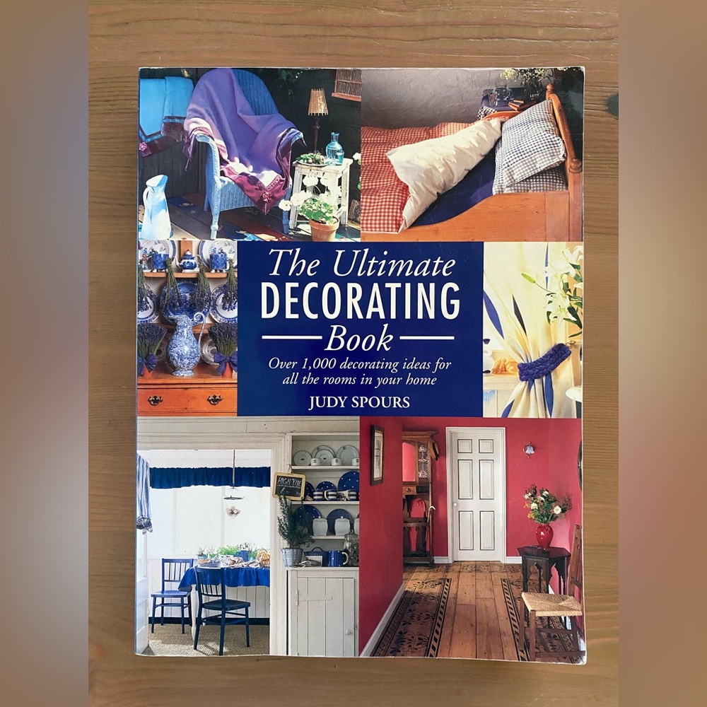 ‘The Ultimate Decorating Book’ by Judy Spours